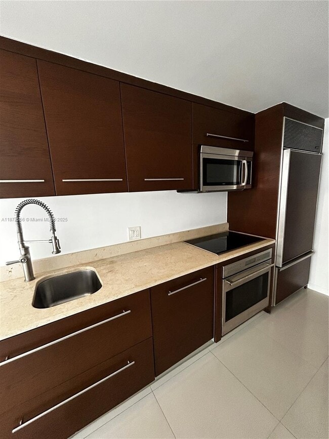 Photo - 495 Brickell Ave Unidad 3106