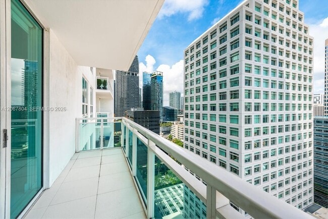 Photo - 950 Brickell Bay Dr Unidad 2208