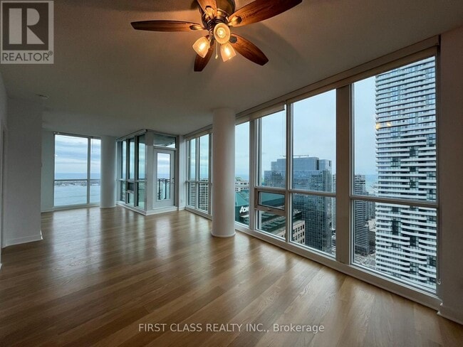 Photo - 33 Bay St. Unit 4112