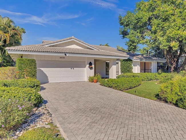 Photo - 4989 Pineview Cir