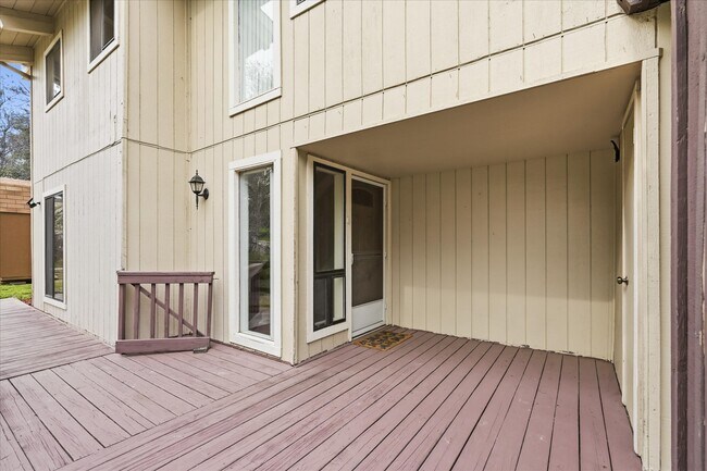 Photo - 29295 Glacier Dr