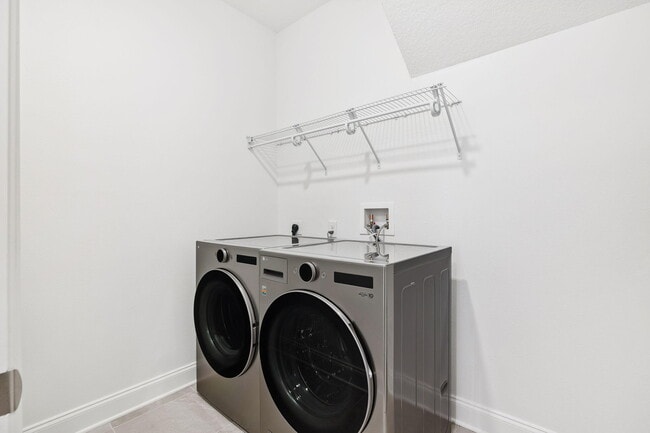 Photo - 65 Laurel Oaks Dr House