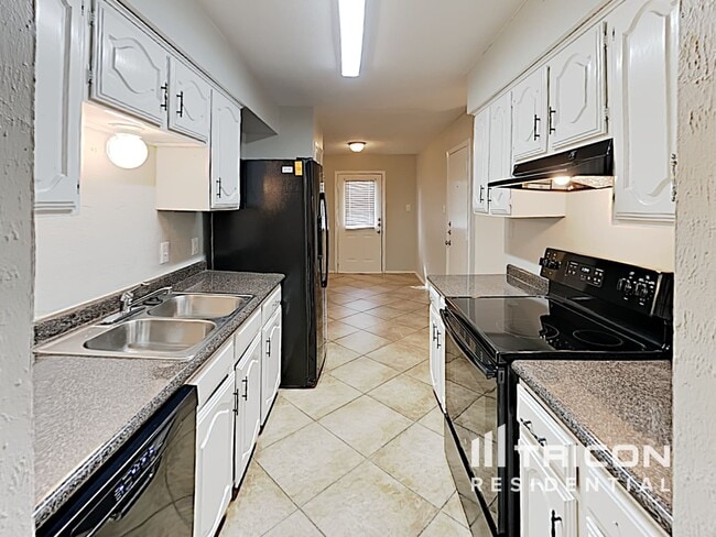 Photo - 1230 Meadow Creek Dr