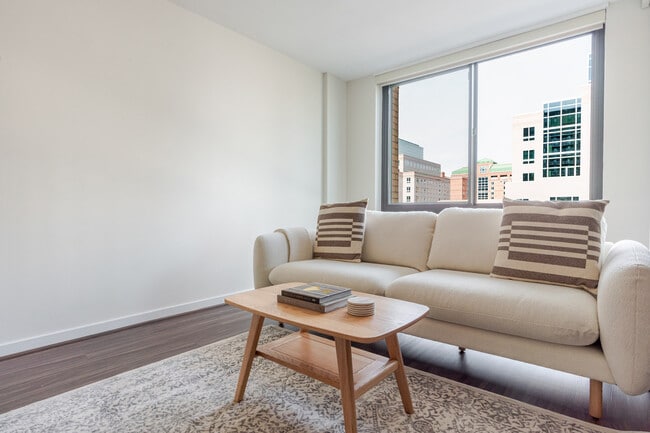 Photo - 3444 Fairfax Dr Unidad FL8-ID1215