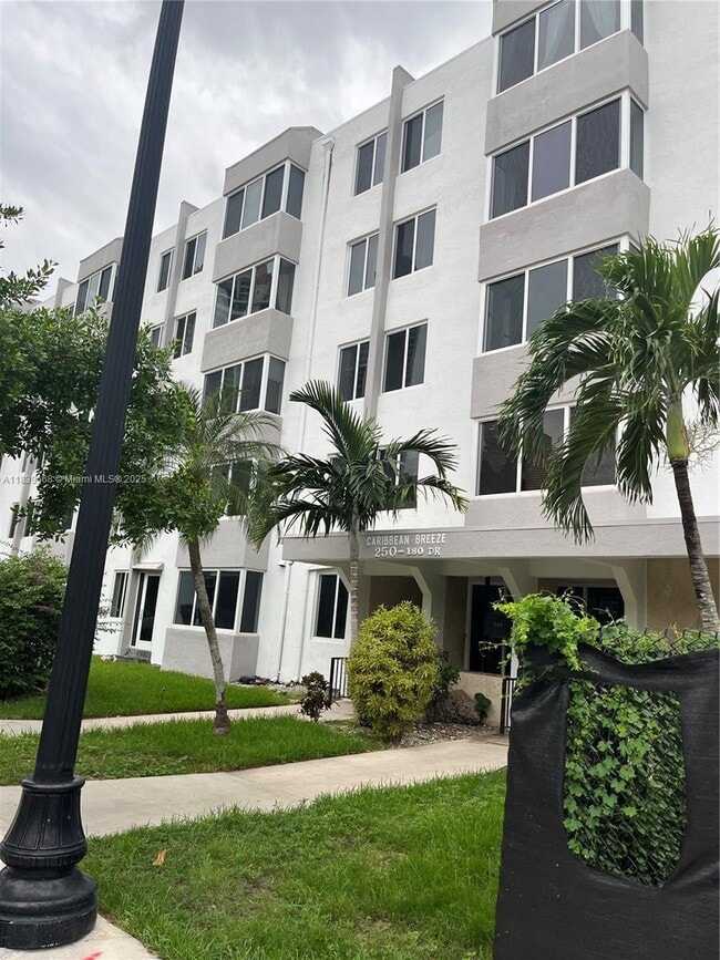 Photo - 250 180th Dr Unidad 205 Rental
