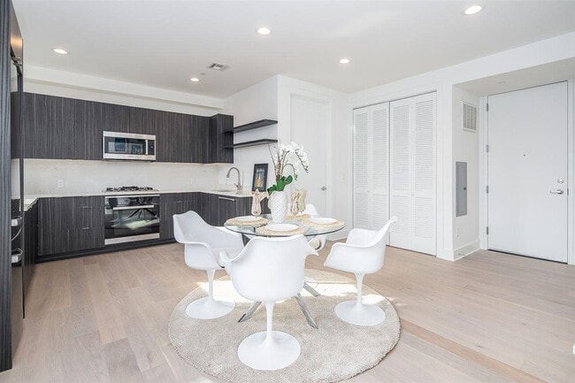 Photo - 110 Brunswick St