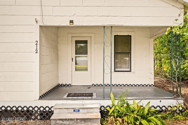 Building Photo - Charming 2 Bedroom 1 Bath In Boyce!
