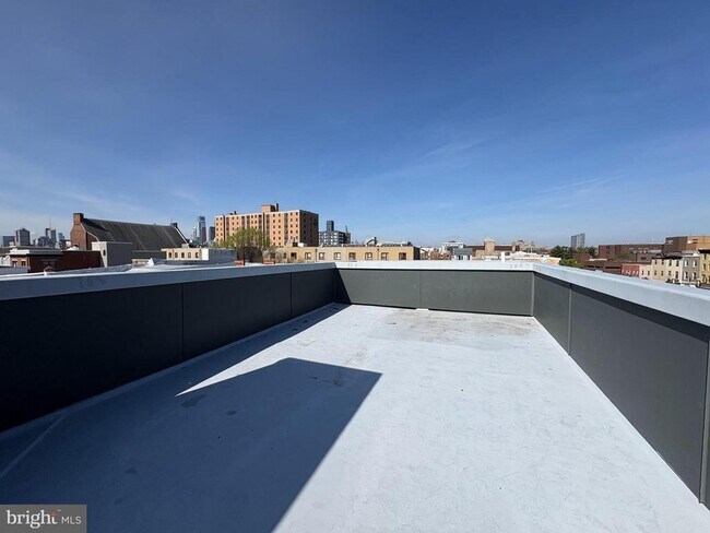 Photo - 1005 N Marshall St