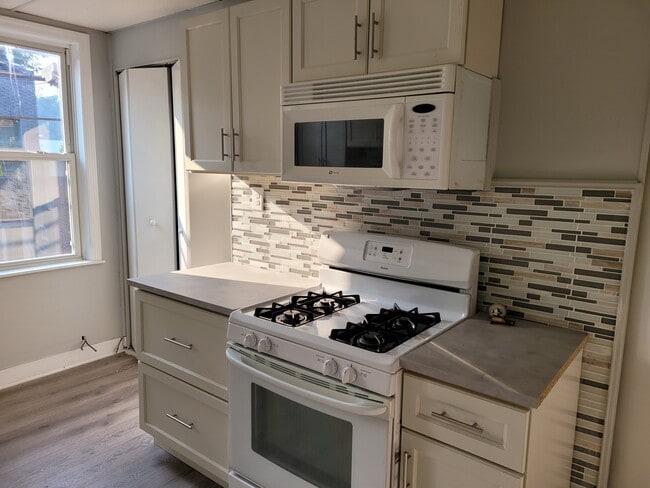 Photo - 5148 Butler St Unit 2