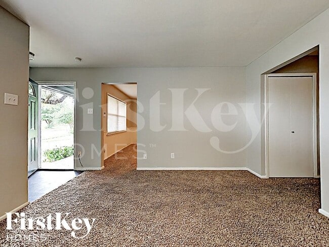 Photo - 4639 Nettleton Dr