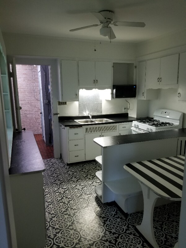 Photo - 1101 W Cossitt Ave Unit Apt. 2