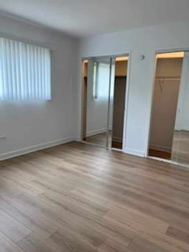 Photo - Elmhurst One Bedroom Apartment ~ Parking Included ~ Cats Welcome Unit 150-04B
