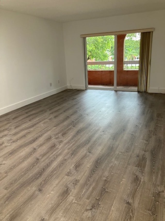 Building Photo - 7850 Camino Real Unit 304