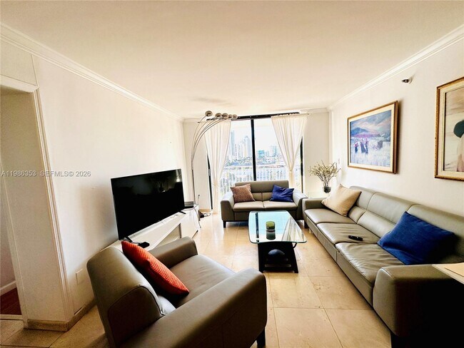 Photo - 210 174th St Unidad 1104