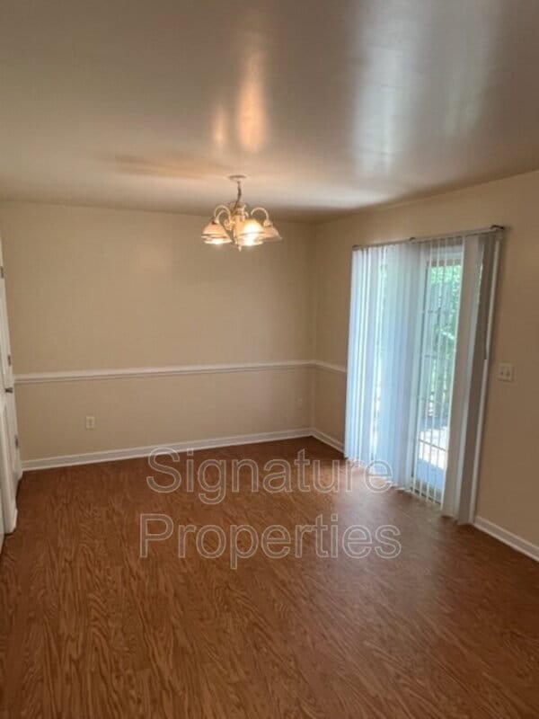 Photo - 555 Fairfax Ave