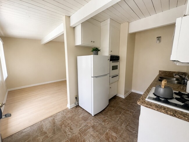 Photo - 1030 West Olive Ave
