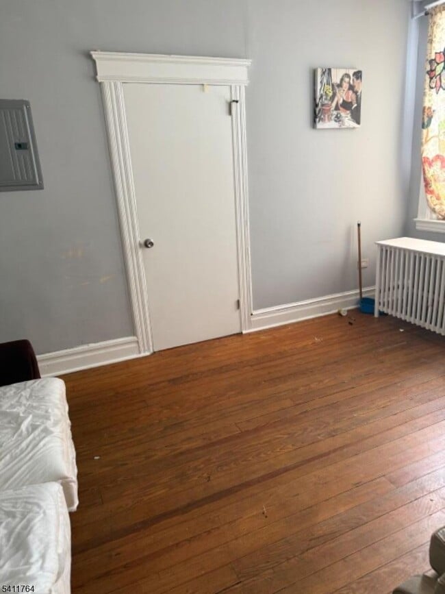 Photo - 553 N 9th St