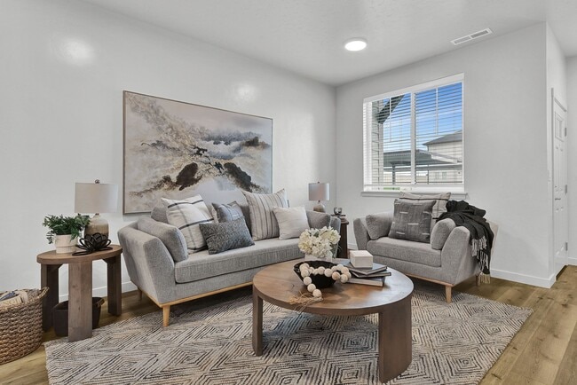 Photo - Brand New,Pre Leasing, August 15,2025: 3 b...