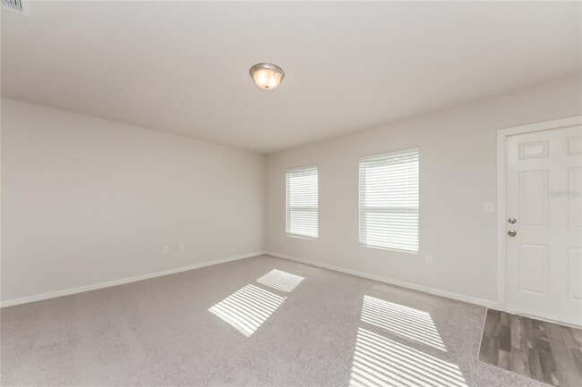 Photo - 230 Hyacinth Ct