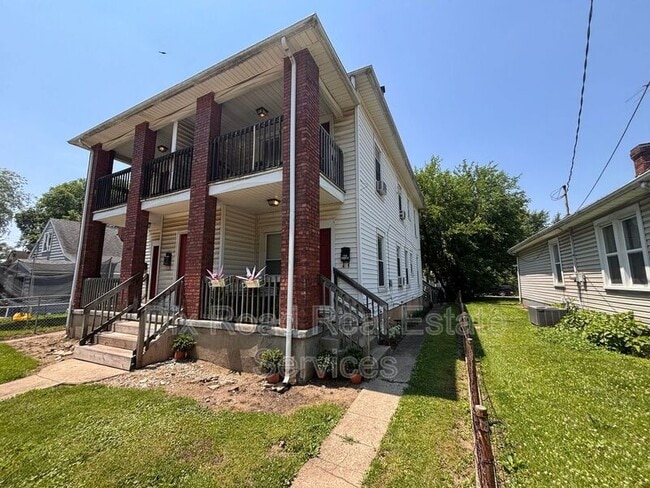 Photo - 624.5 Wicoff St