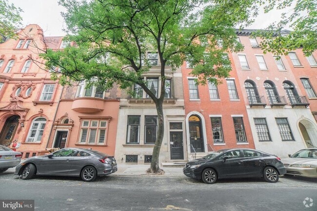 Building Photo - 1919 Spruce St Unit 2F Rental