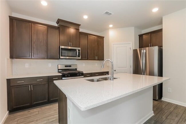 Photo - 282 Timberland Ave