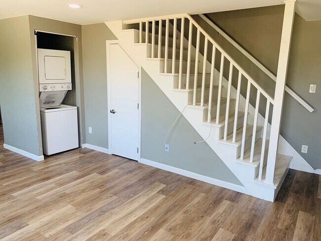 Photo - Updated 2 Bedroom 1.5 Bath in Westminster Unidad #3