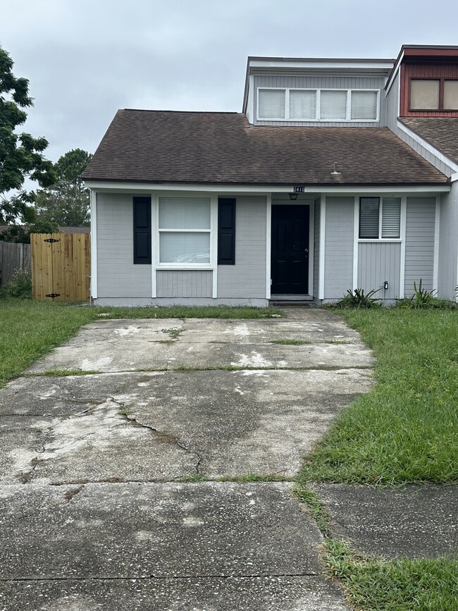 Building Photo - 2410 Seabury Pl N Rental