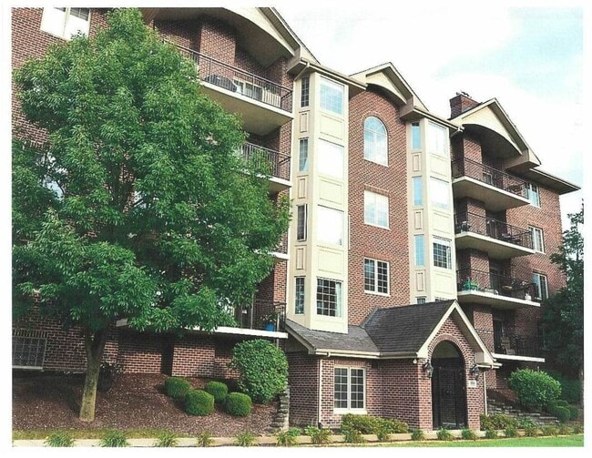 Building Photo - 6675 S Cass Ave Unit 2A