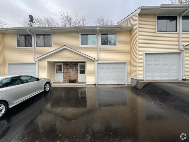 Building Photo - 1660 City View Dr Rental