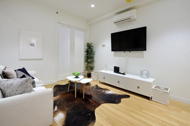Photo - 353 W 46th St Unit SI ID1323931P