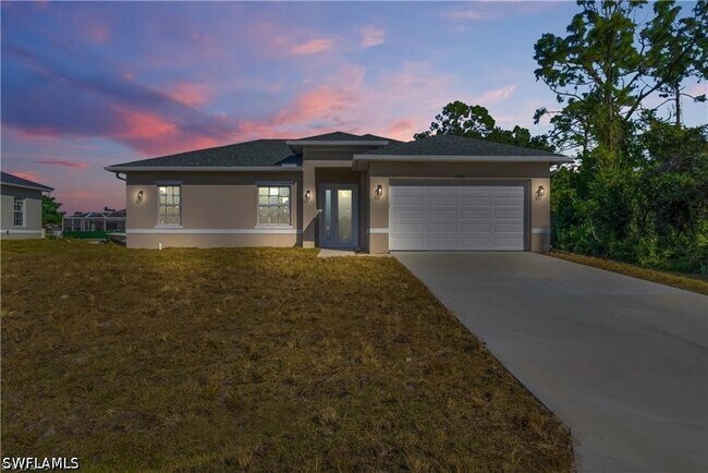 Photo - 3312 11th St W