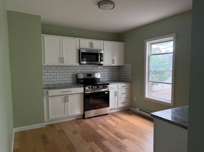 Photo - 593 Hevey St Unit 2