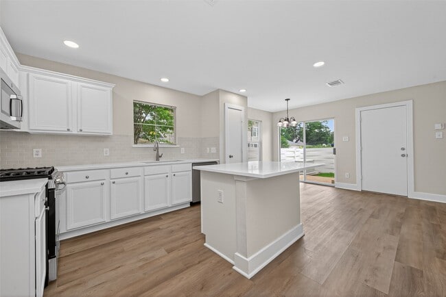 Photo - 21090 Alden's Oak