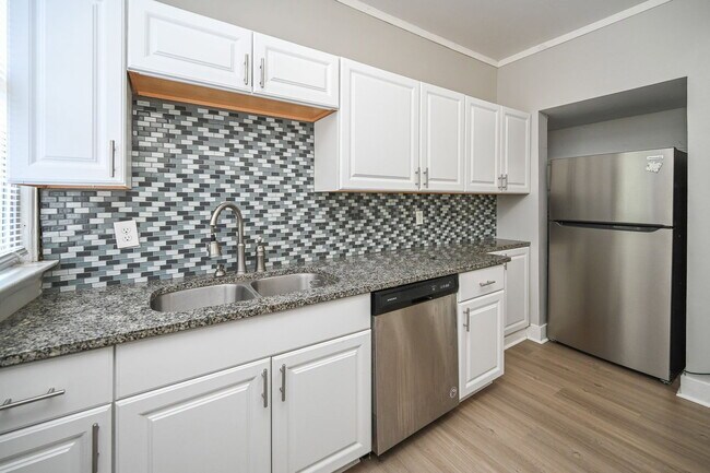 Photo - 2317 Stratford Ave
