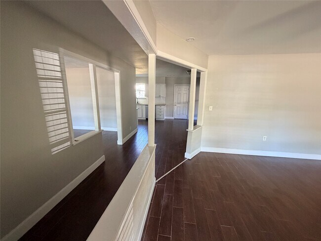 Photo - 8306 Minnesota St