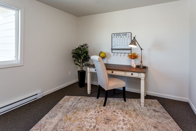 Building Photo - 3 Bedroom, Single-story Townhomes for rent... Unit 508 South Union