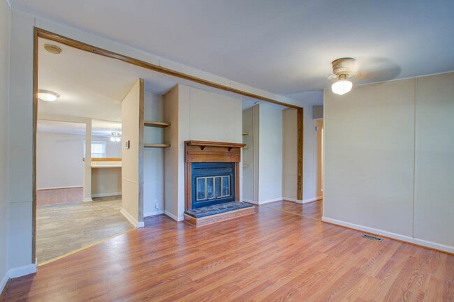 Photo - 756 Seaman Ln