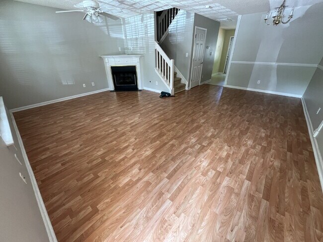 Photo - 24 Sidney Marie Ct
