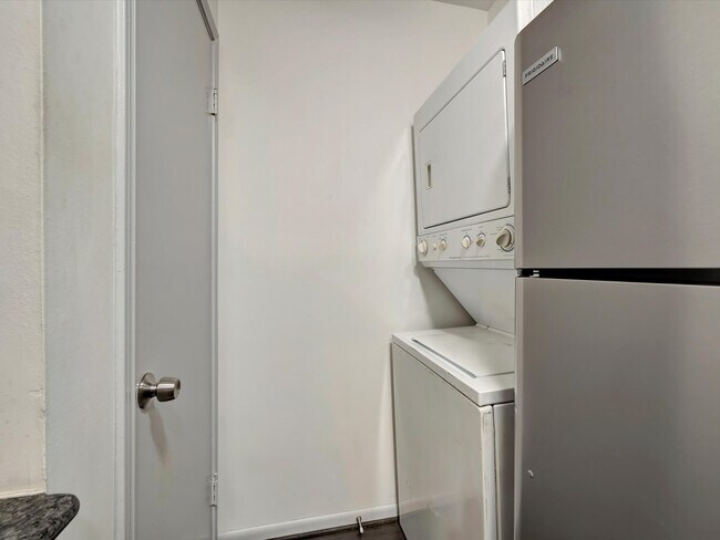 Photo - 1601 S Shepherd Dr Unit 138