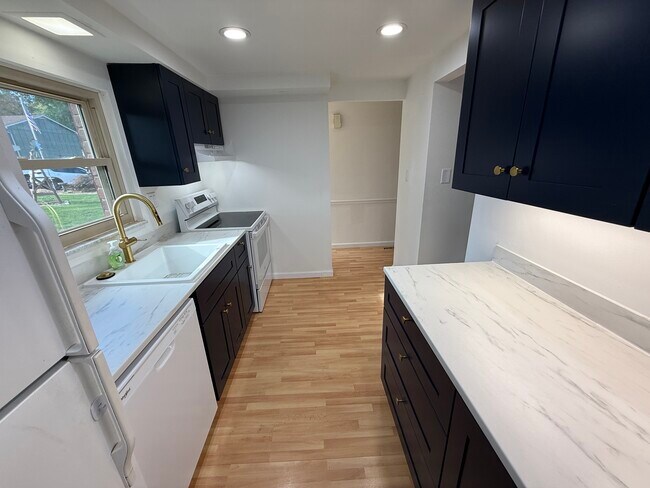 111 Roberts Dr