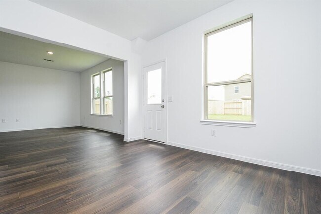 Photo - 16412 Big Hickory Dr