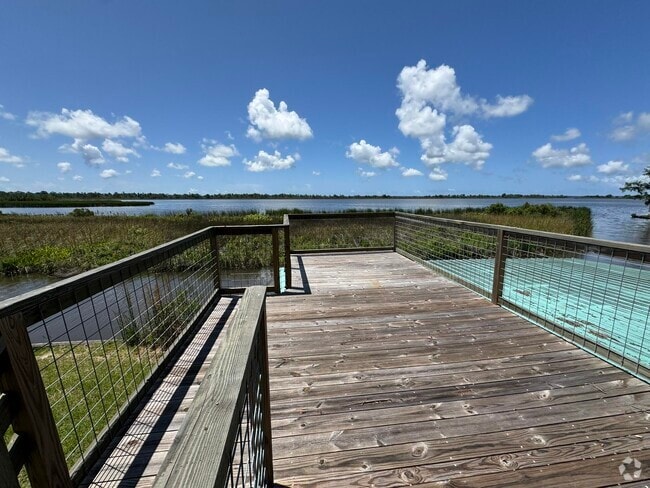 Building Photo - 341 Pitts Bayshore Dr Rental