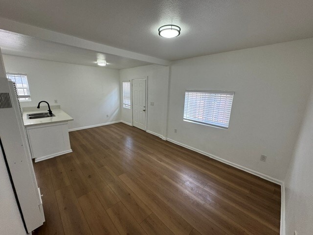 751 E 76th Pl Unit 751