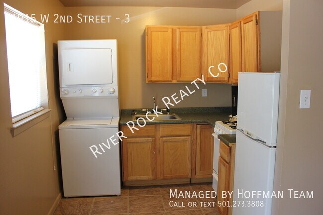 Photo - 1915 W 2nd St Unidad 3