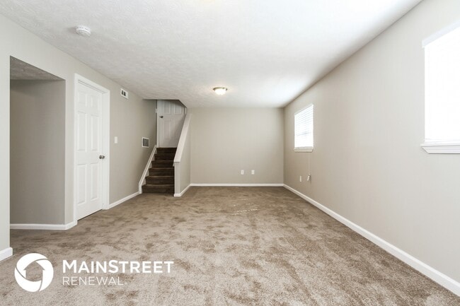 Photo - 644 Woods Crossing Ln