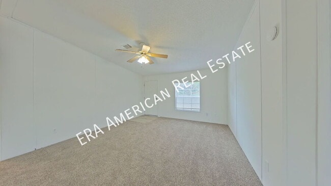 Photo - 189 Benjamin St