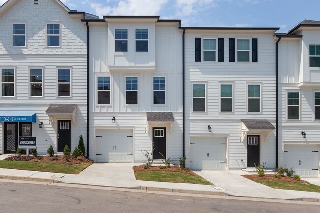 Photo - Newly Constructed 4bd/3.5ba Minutes From Airport and Under 2 Mi. From Downtown Hapeville!