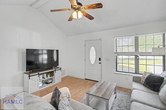 Photo - 219 Kevin Rd