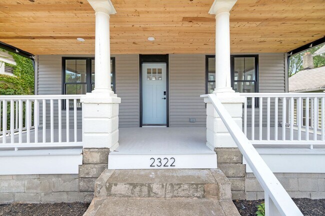 Photo - 2322 Scranton Rd Unidad #4